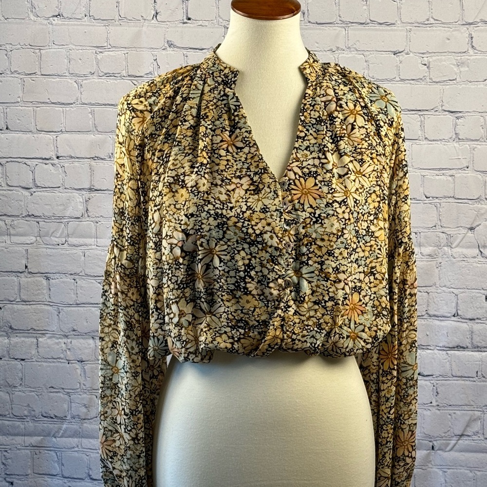 Lulus Long Sleeve Floral Women's Crop Top